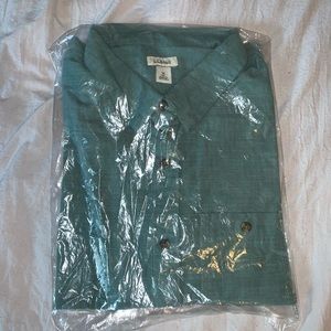 Green L.L. Bean Long Sleeve Button Up